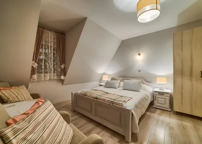 Dom Wypocz. Pod Litwinką Nocleg ze śniadaniem 3*